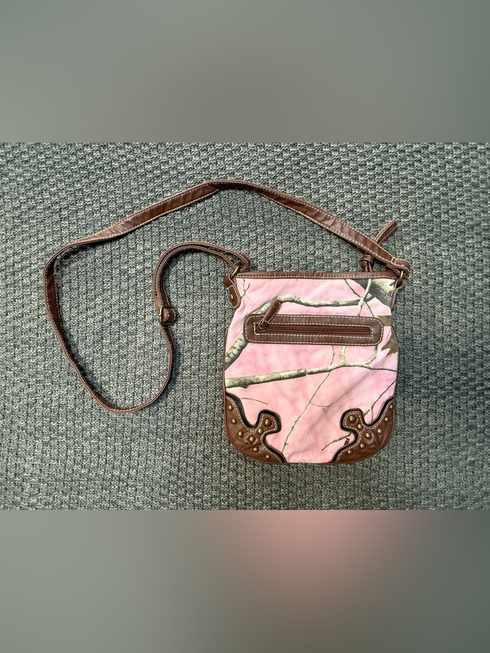 Realtree - Pink Camouflage Crossbody Bag with faux leather studded Trim